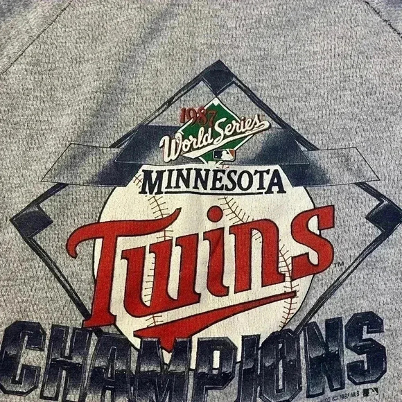 Twins 1987 World Series crop top - Picture 2 of 2